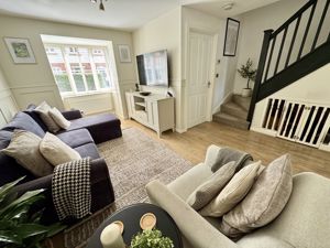 Lounge- click for photo gallery